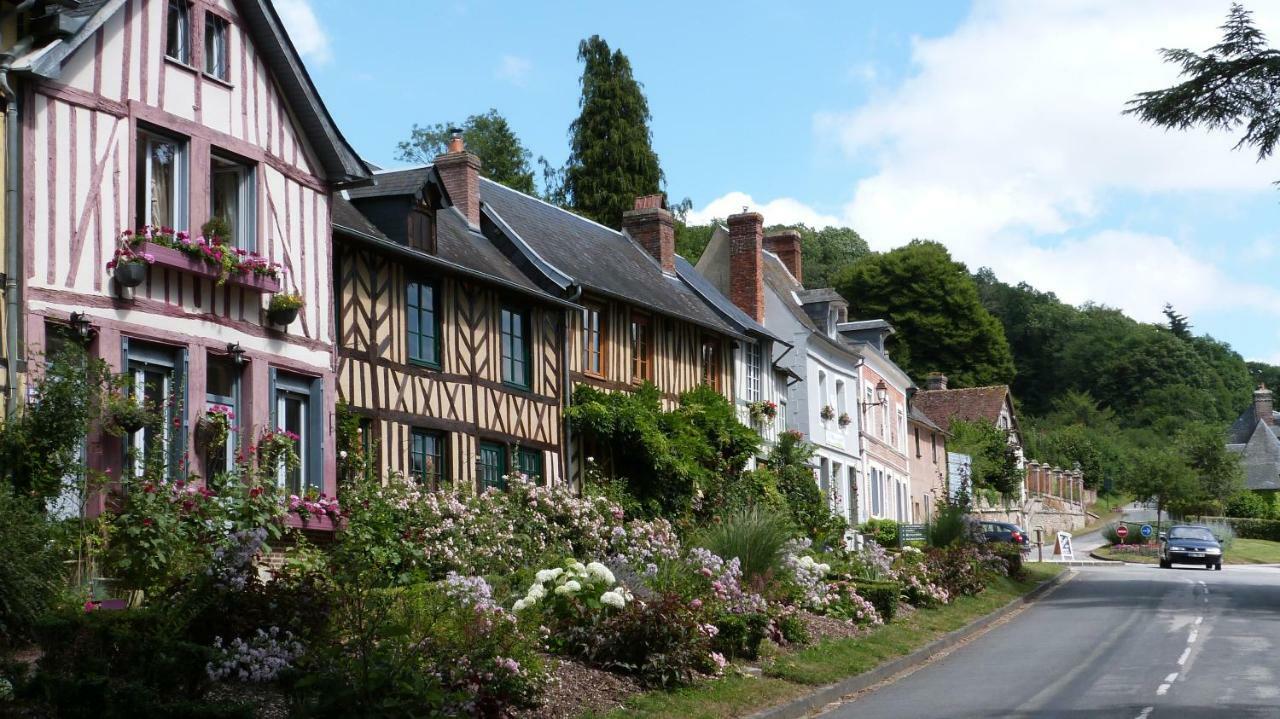 Vila laroulottedubec Malleville-sur-le-Bec Exteriér fotografie